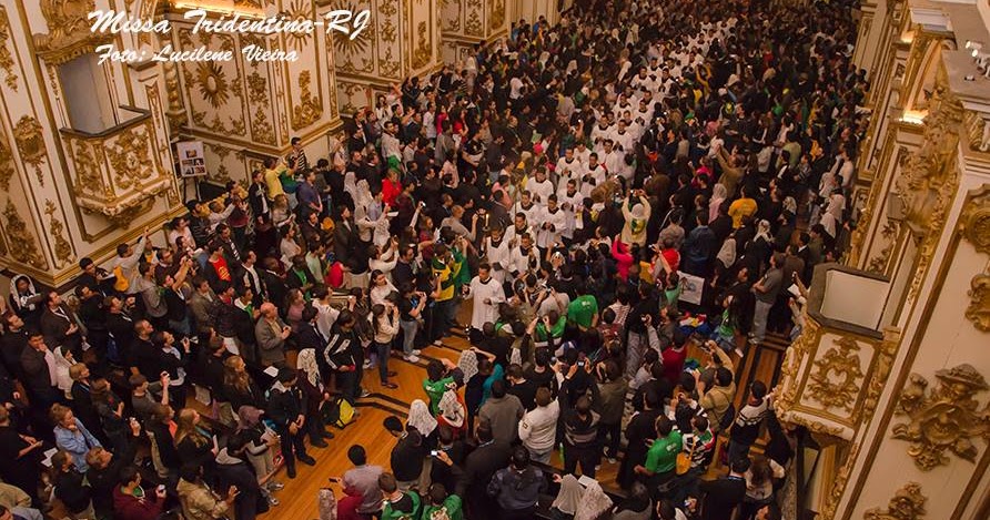 RORATE CÆLI: Juventutem: Images of Pontifical Mass in the ...